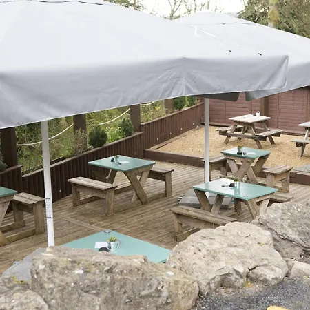 Gasthof The Wheatsheaf