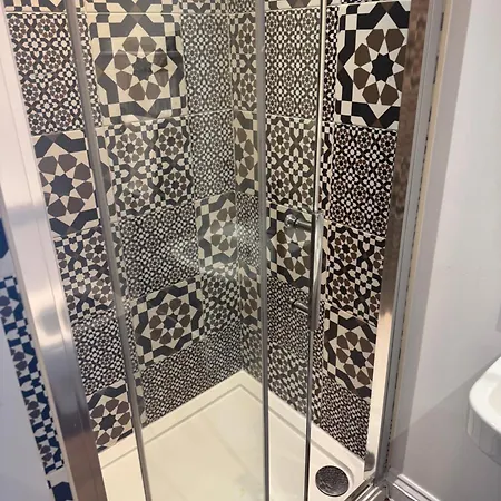 Ξενοδοχείο Wheatsheaf 3*